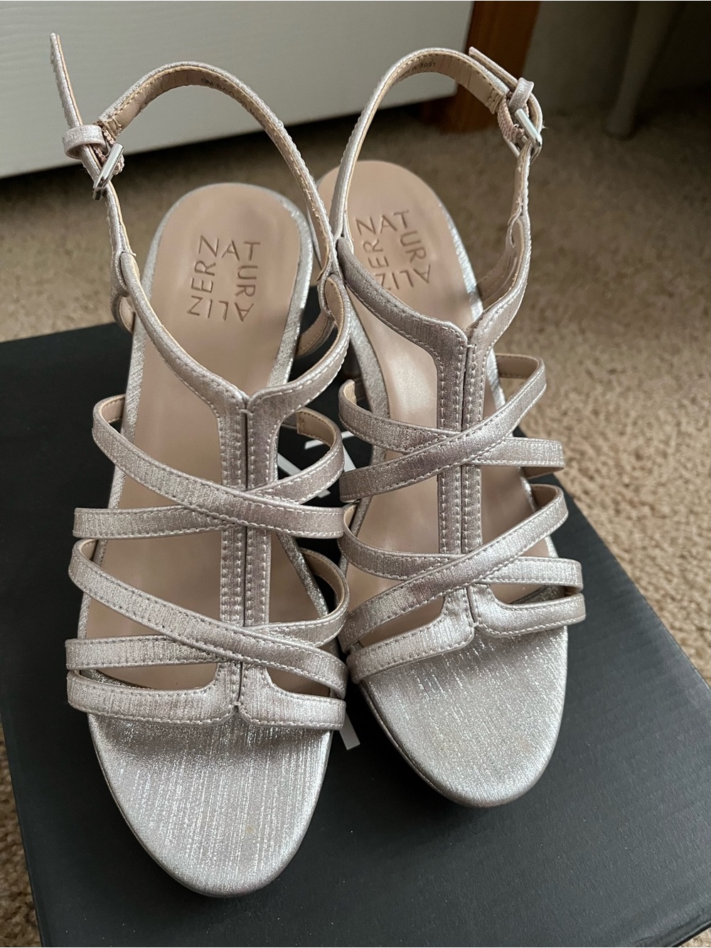 Formal Shoes - Picture 2 of 4